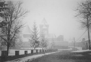 The fortress-church of Homorod/Hamruden in winter