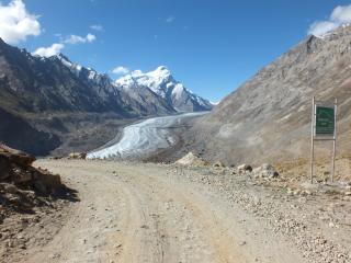 Road to Zanskar. Pass Pensi La, 4400 m. On pass good place for camping